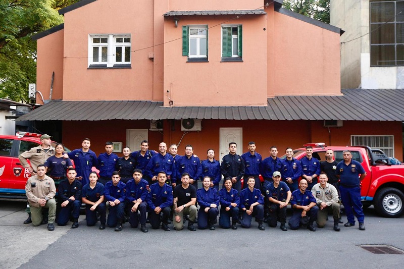 BOMBEROS Y BRIGADISTAS